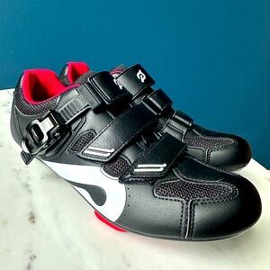 Peloton shoes size 40 (women’s 9/men’s 7)
